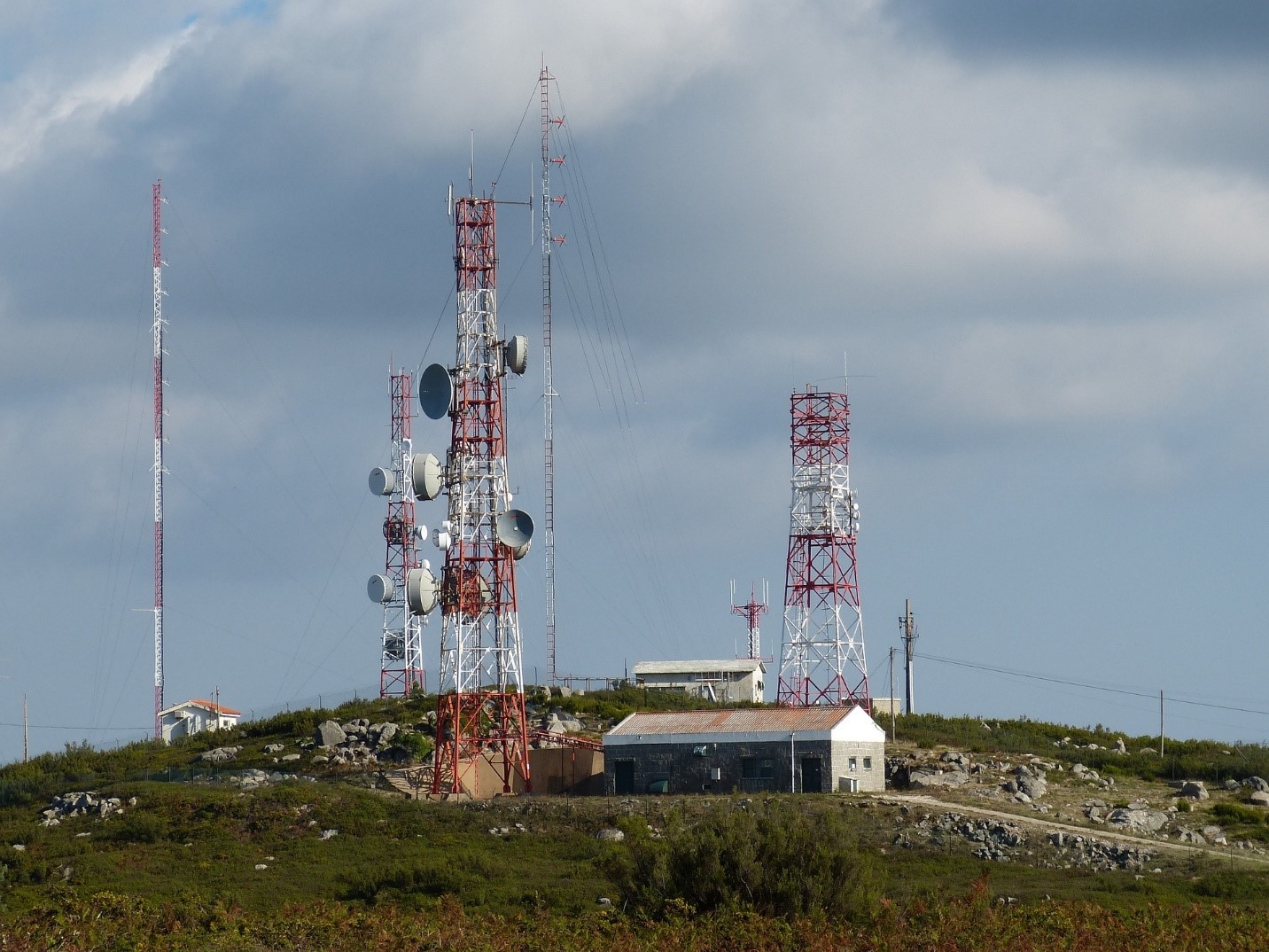 Argumentation and Radio Waves