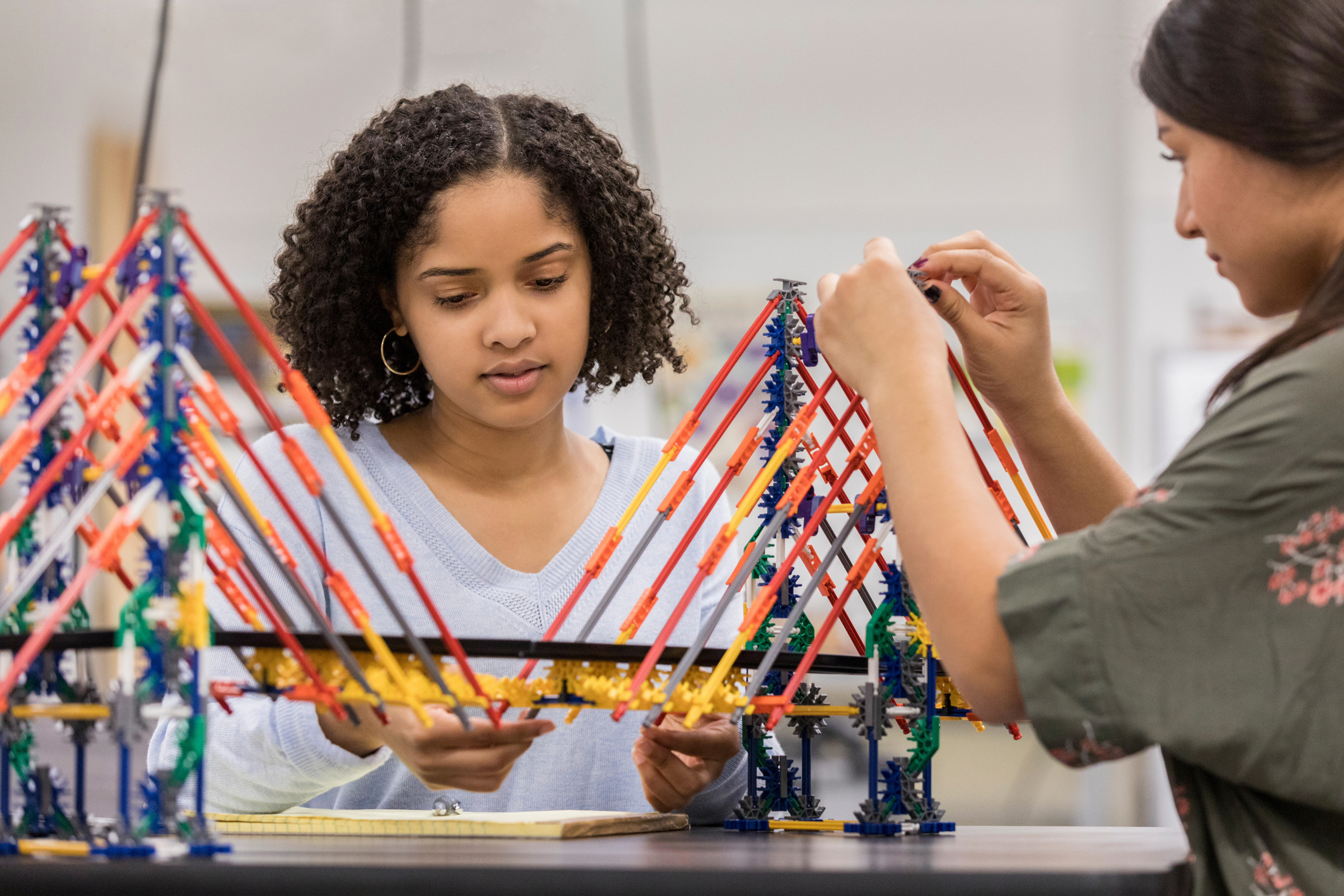 [Randomized] Universal Gravitation Law Assessment NGSS-HS-PS2-4
